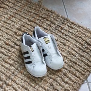 Adidas Original Three Stripe Sneakers